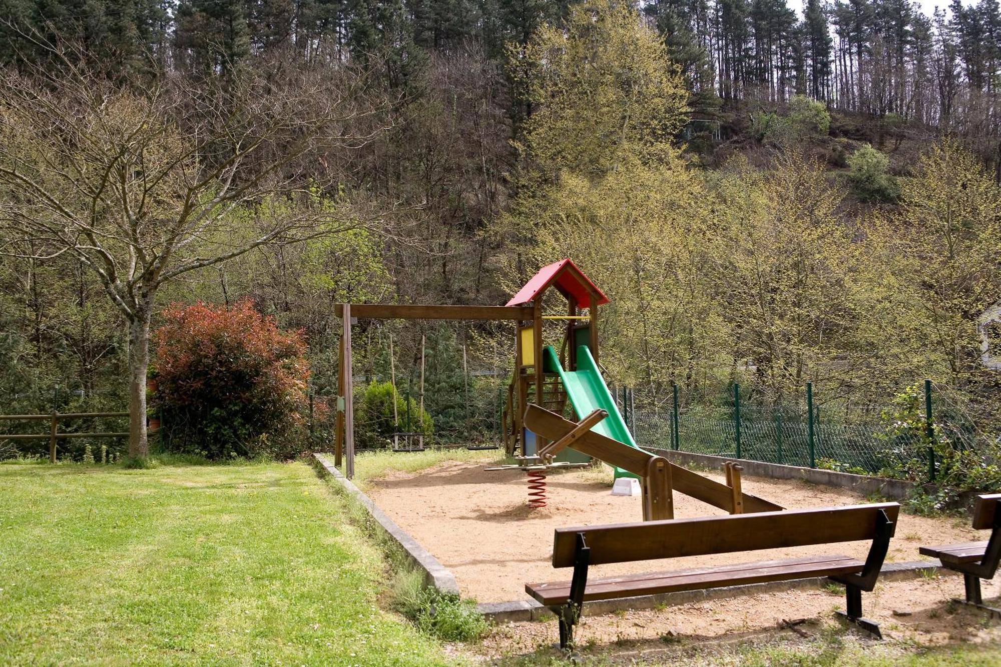 Venta De 3* Echalar