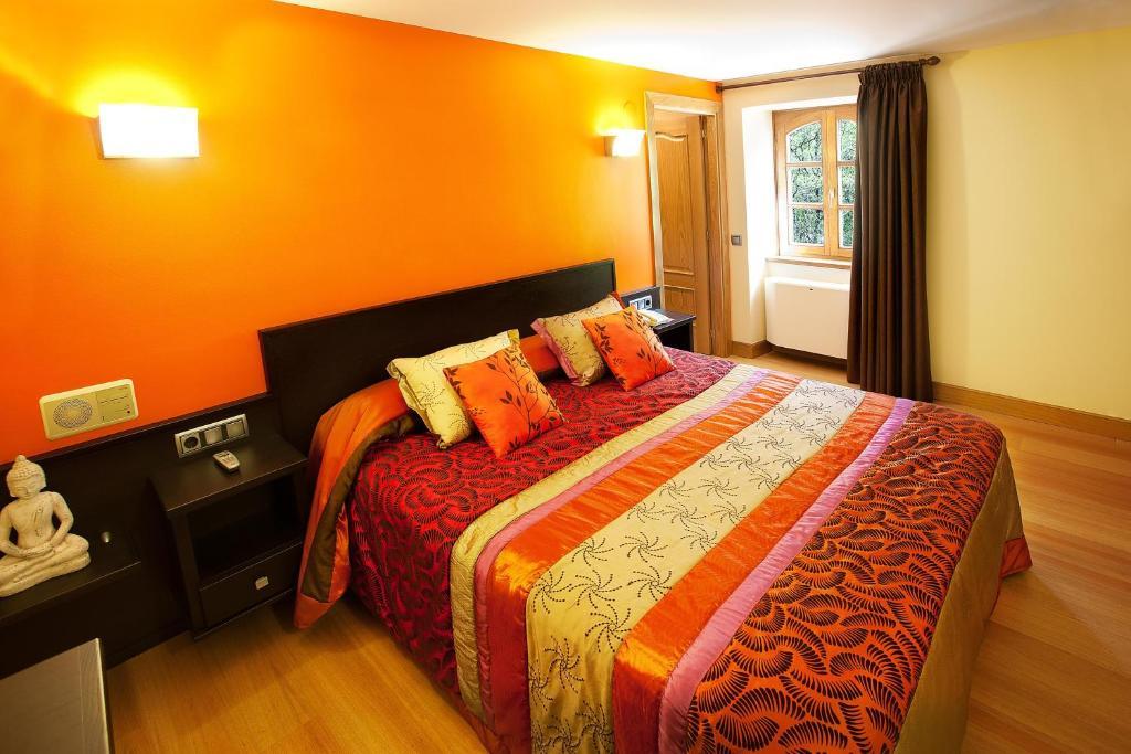 Venta De 3* Echalar